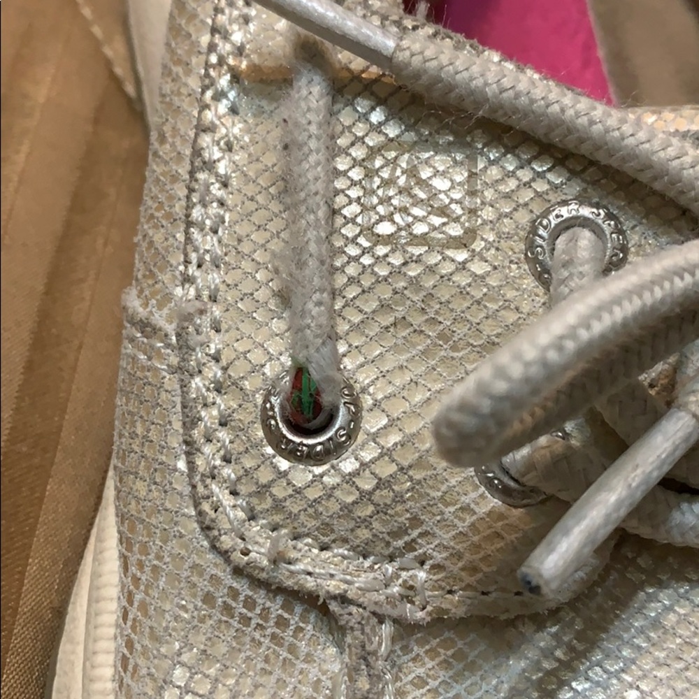 Sperry - Picture 7 of 8